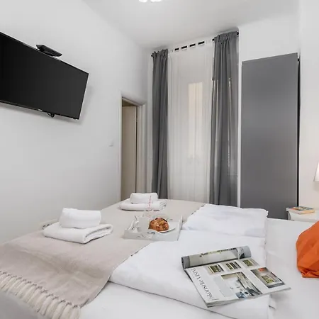 Delta Rooms Fiume Esterno foto
