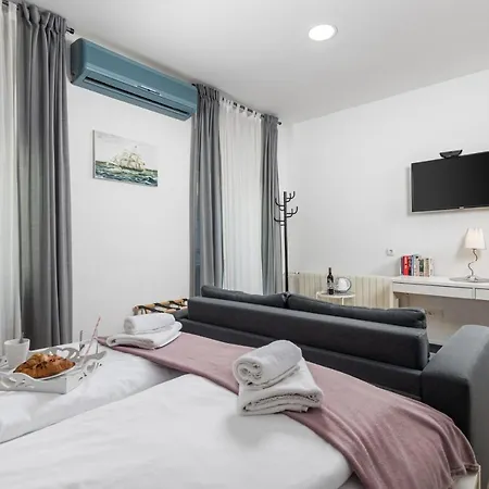 Delta Rooms Fiume Esterno foto